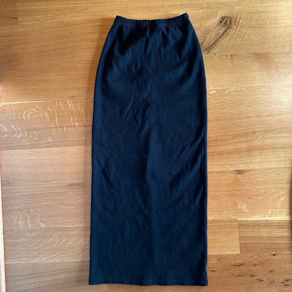 Perfectwhitetee Classic Black Pencil Skirt